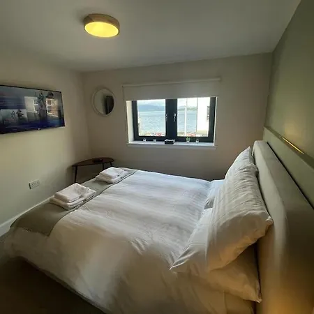 Flat In Gourock - The Wedge Apartment Exterior photo